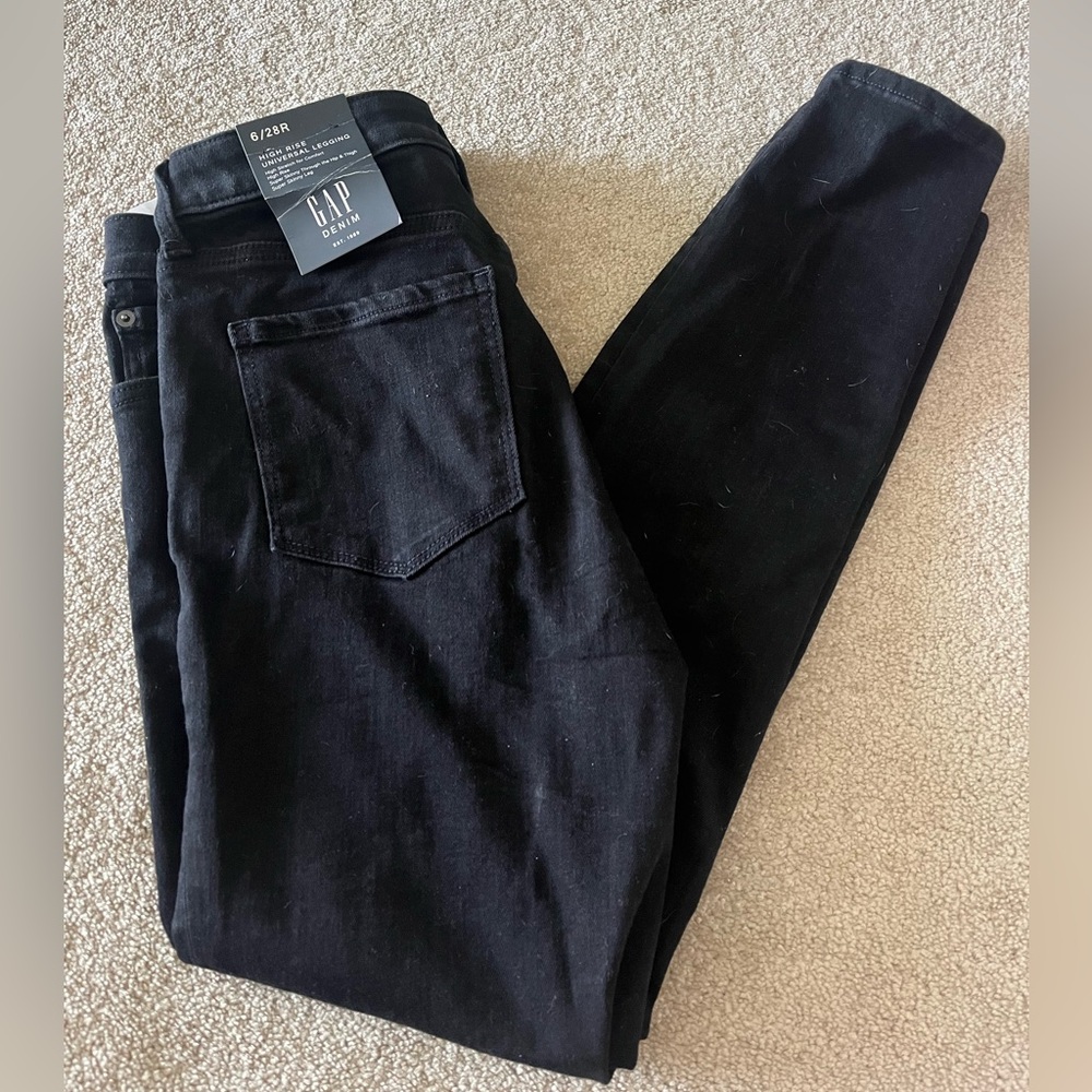 GAP Women's black High Rise Leggings size 6 New With Tags